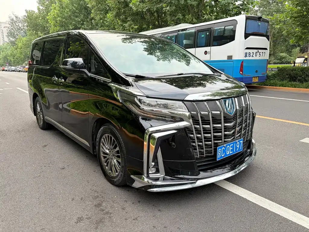 Toyota Alphard 2018 3.5L Luxury