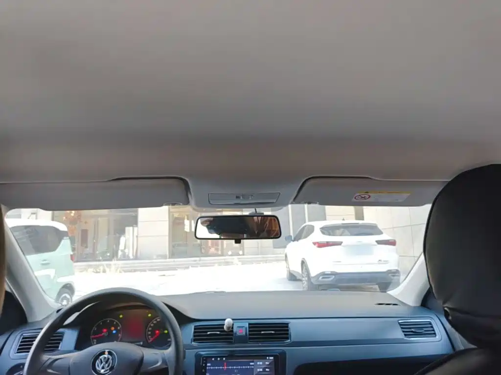 Volkswagen Santana — миниатюра 18