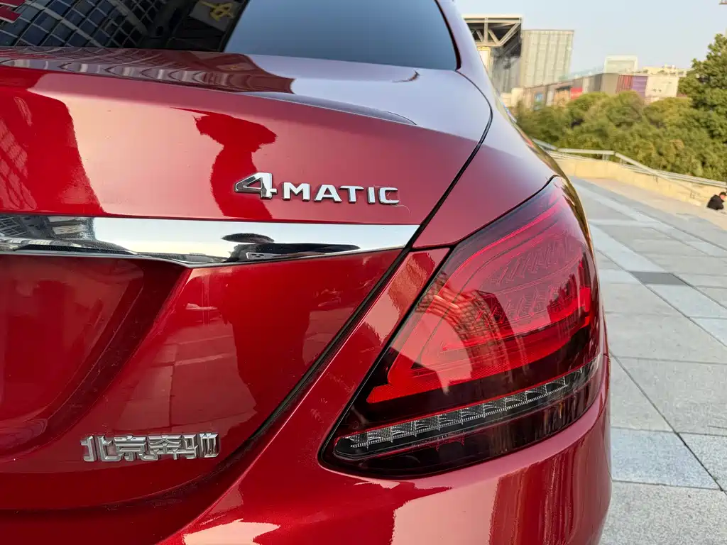 MERCEDES-BENZ C CLASS