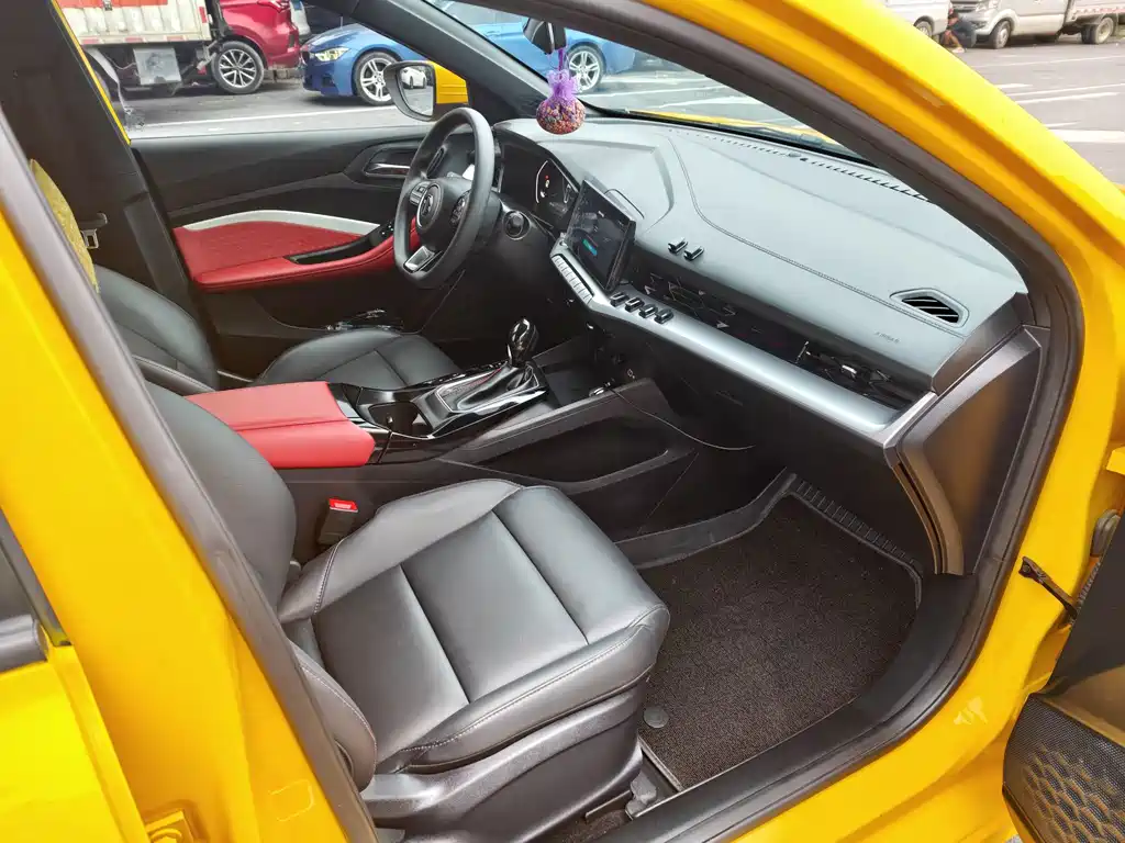 MG MG5 — миниатюра 10