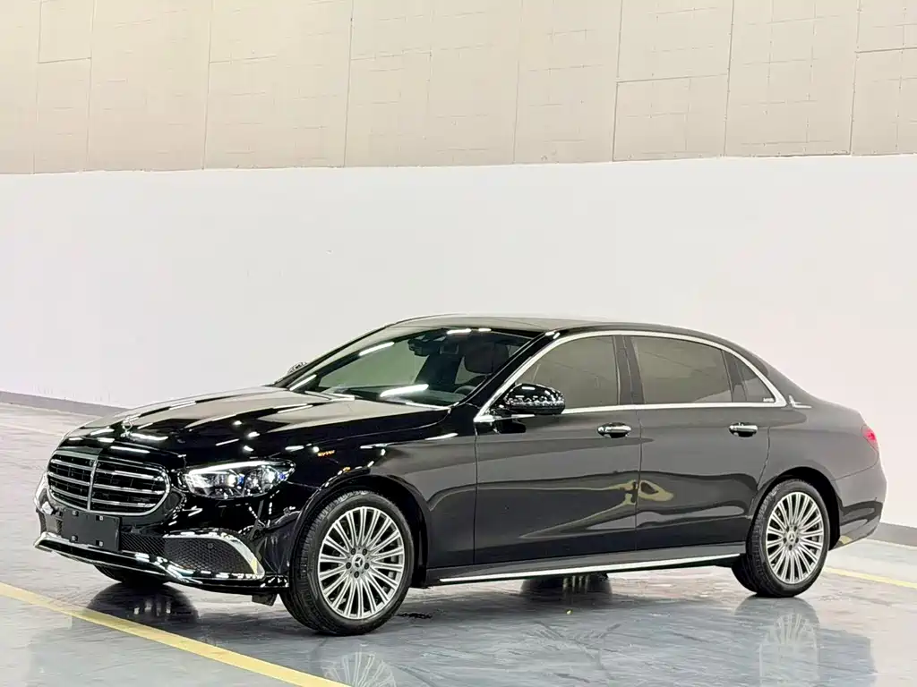Mercedes-Benz E-Class — миниатюра 3