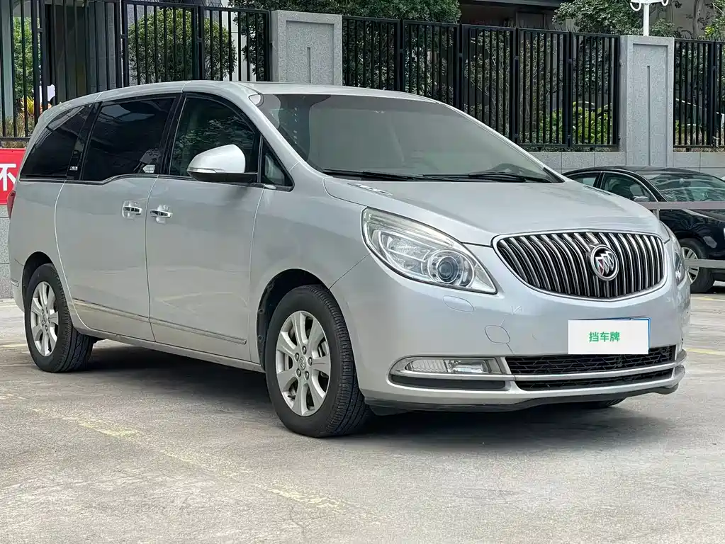 Buick GL8 — миниатюра 3