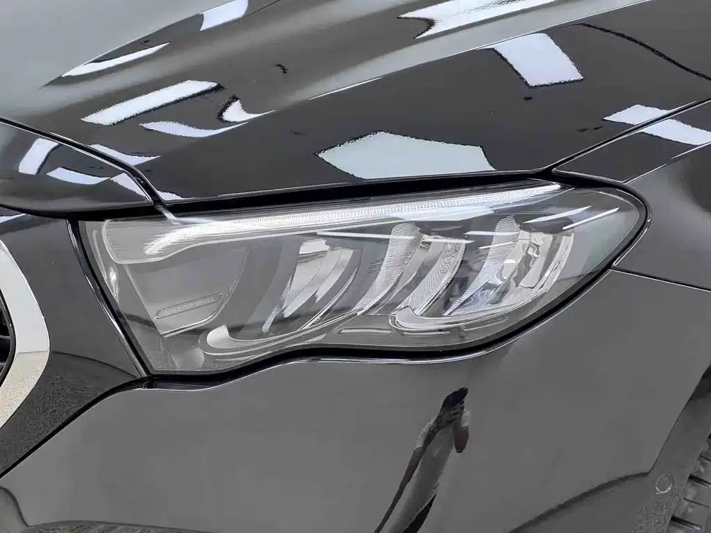 Mercedes-Benz E-Class — миниатюра 4