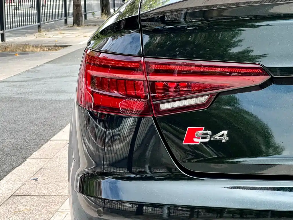 Audi S4 — миниатюра 7