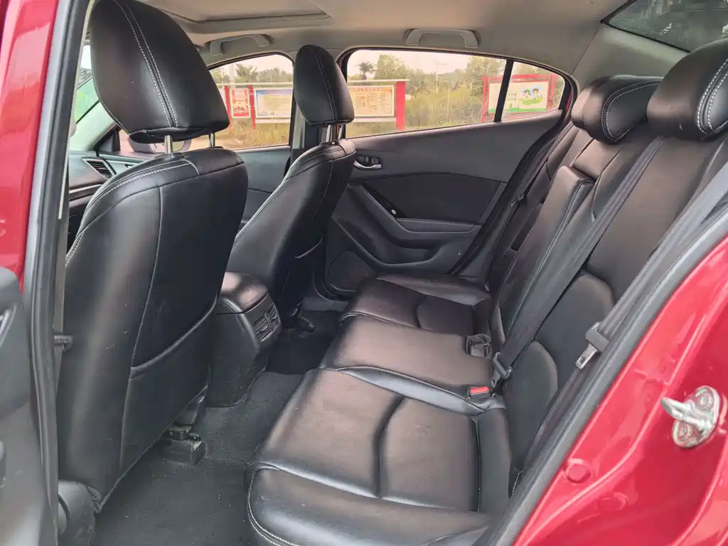 Mazda 3 Axela — миниатюра 4