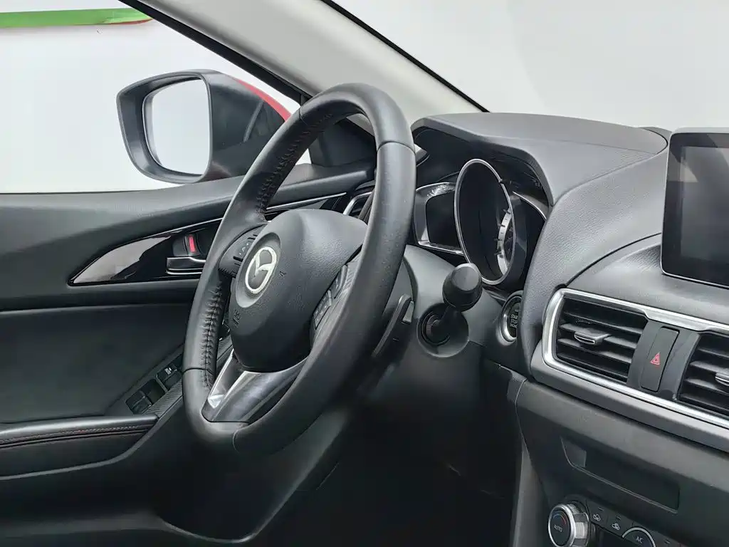 Mazda 3 Axela — миниатюра 22