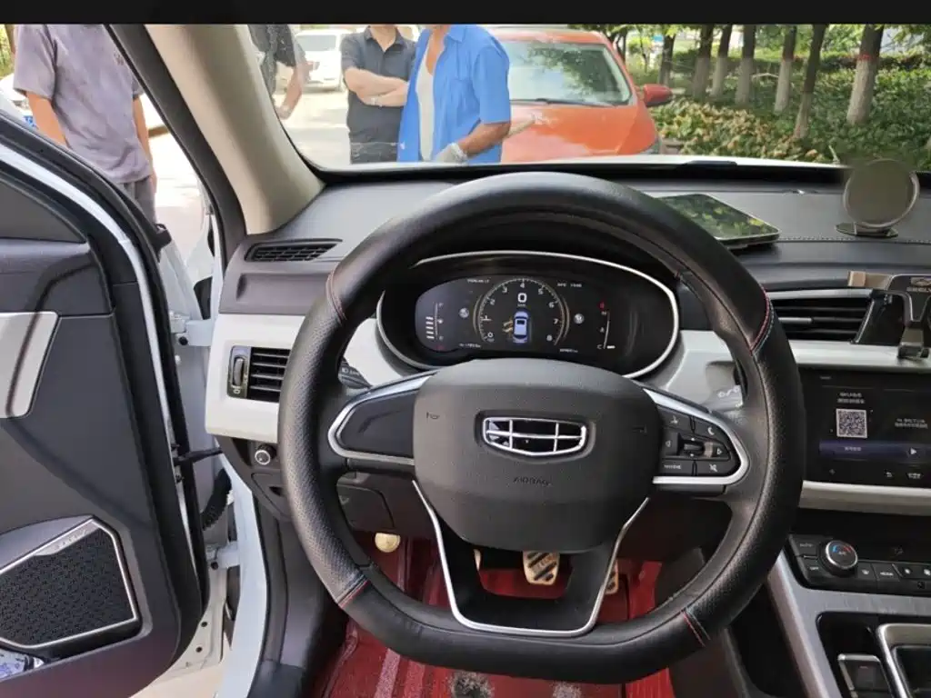 Geely Boyue — миниатюра 13
