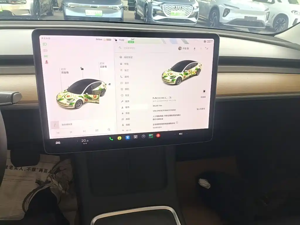 Tesla Model 3 — миниатюра 13