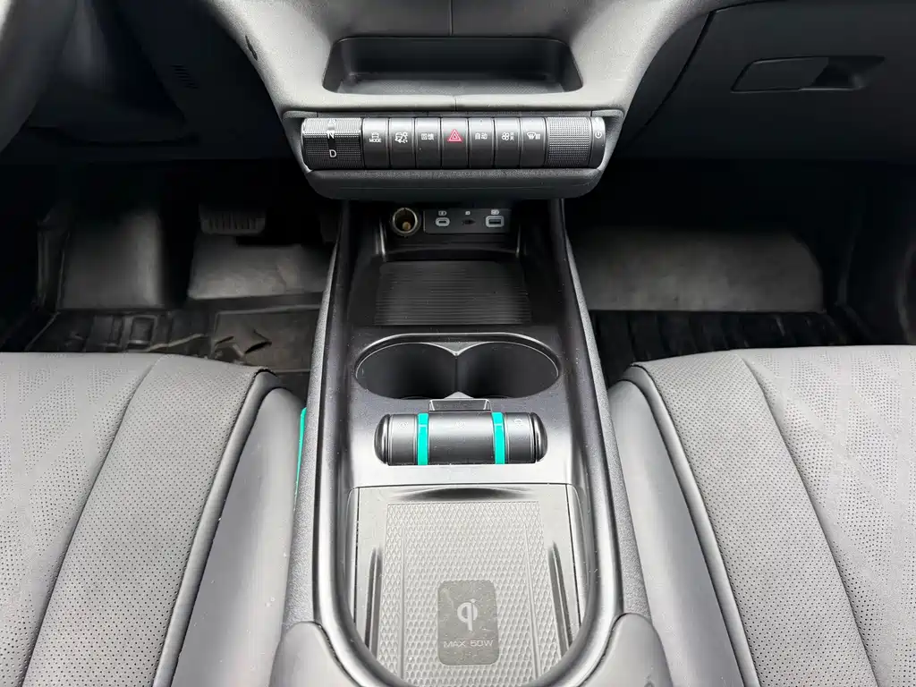 BYD Dolphin — миниатюра 12