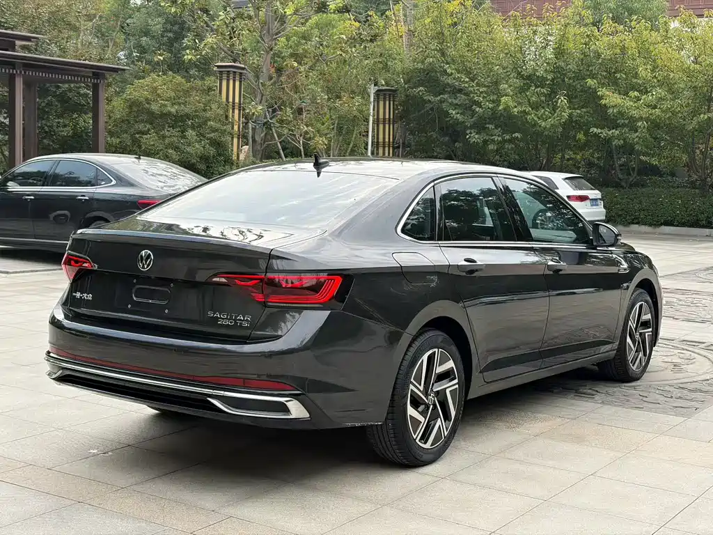 Volkswagen Sagitar — миниатюра 7