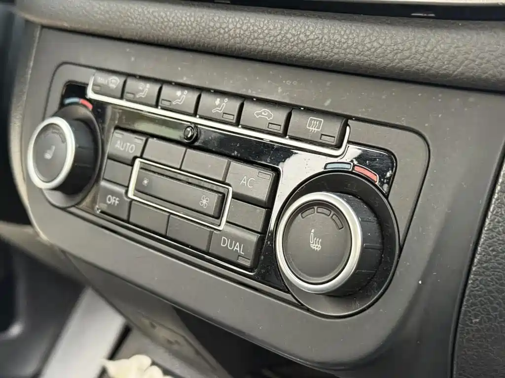 Volkswagen Tiguan — миниатюра 5