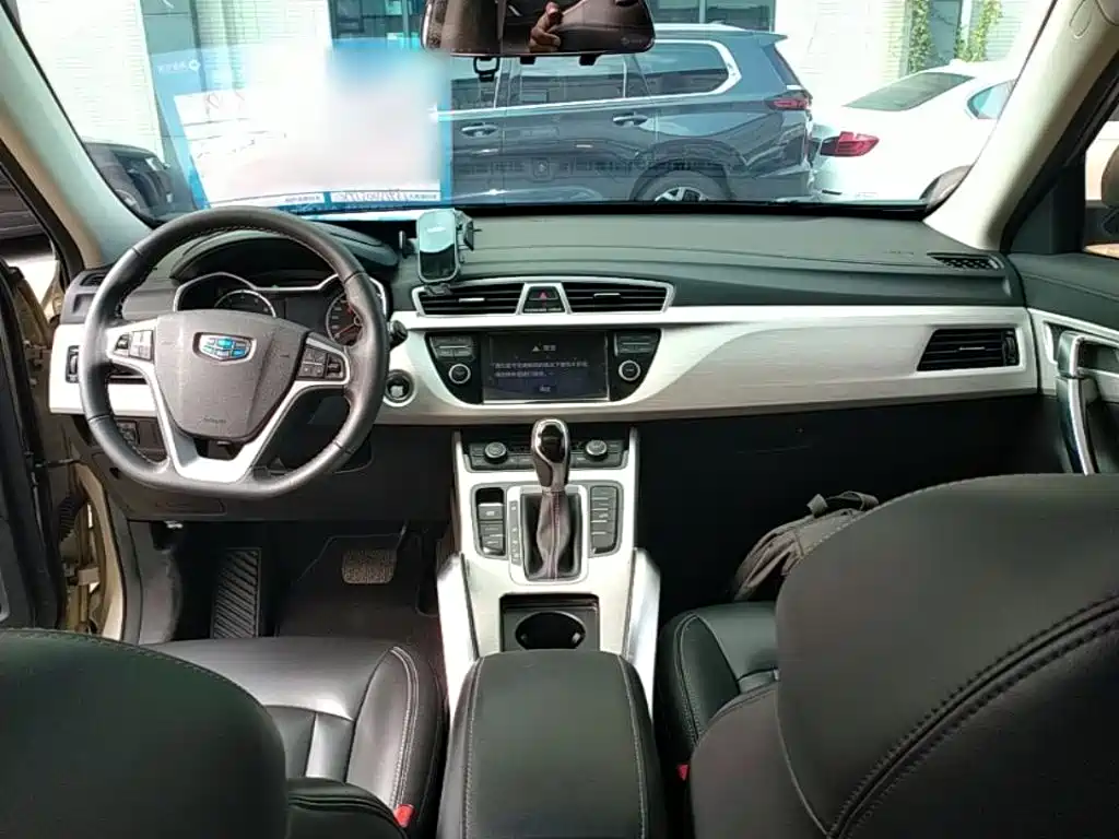 Geely Boyue — миниатюра 10