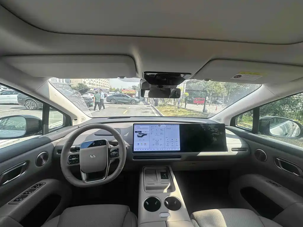 Li Auto Li i8 — миниатюра 8