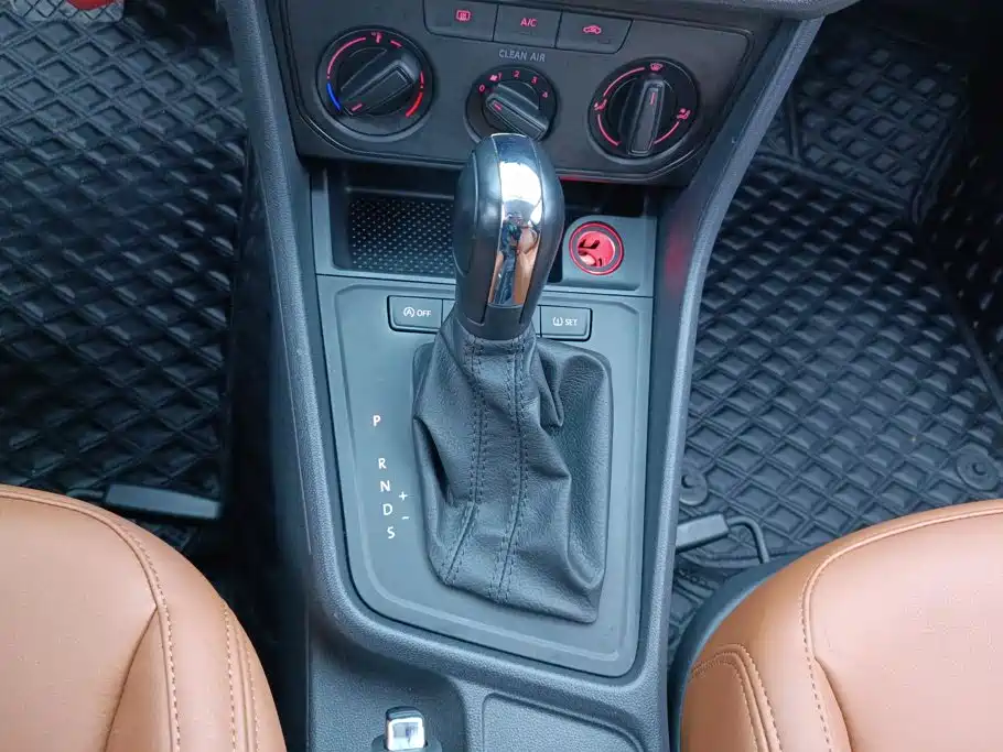 Volkswagen Lavida — миниатюра 16