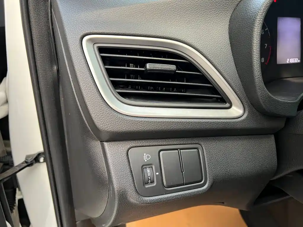 Hyundai Verna — миниатюра 8