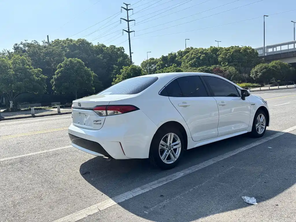 Toyota Corolla Levin 2022 1.8H E-CVT Luxury