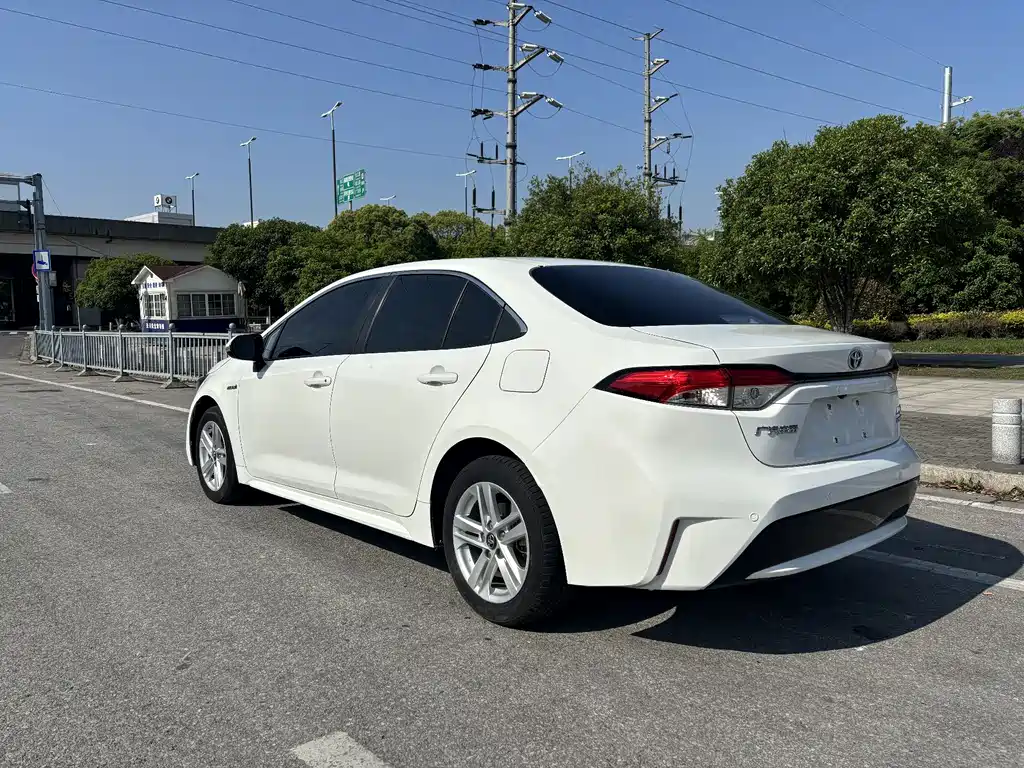 Toyota Corolla Levin 2022 1.8H E-CVT Luxury