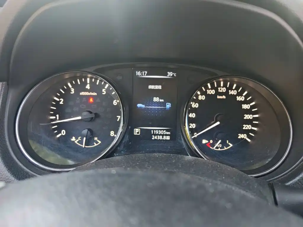 Nissan Qashqai — миниатюра 12