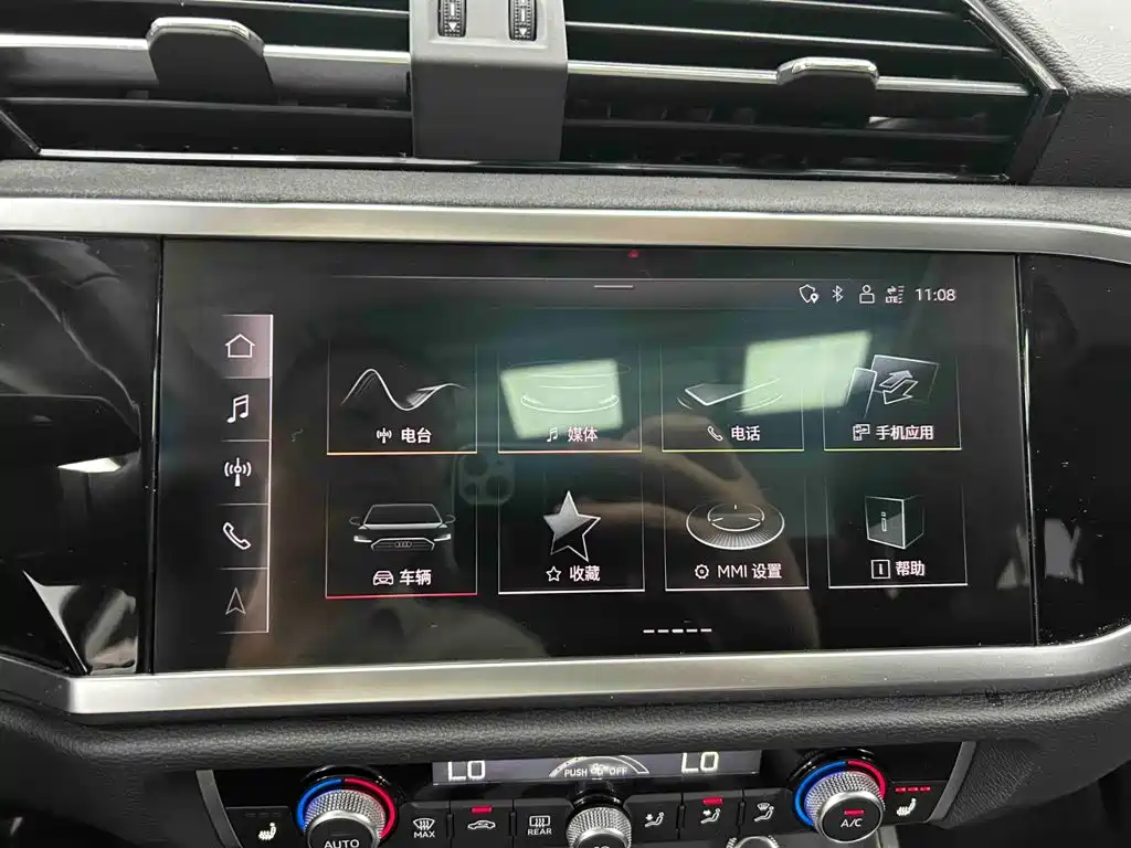 Audi Q3 — миниатюра 12