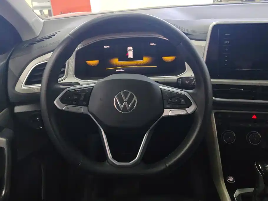 Volkswagen T-Roc — миниатюра 15