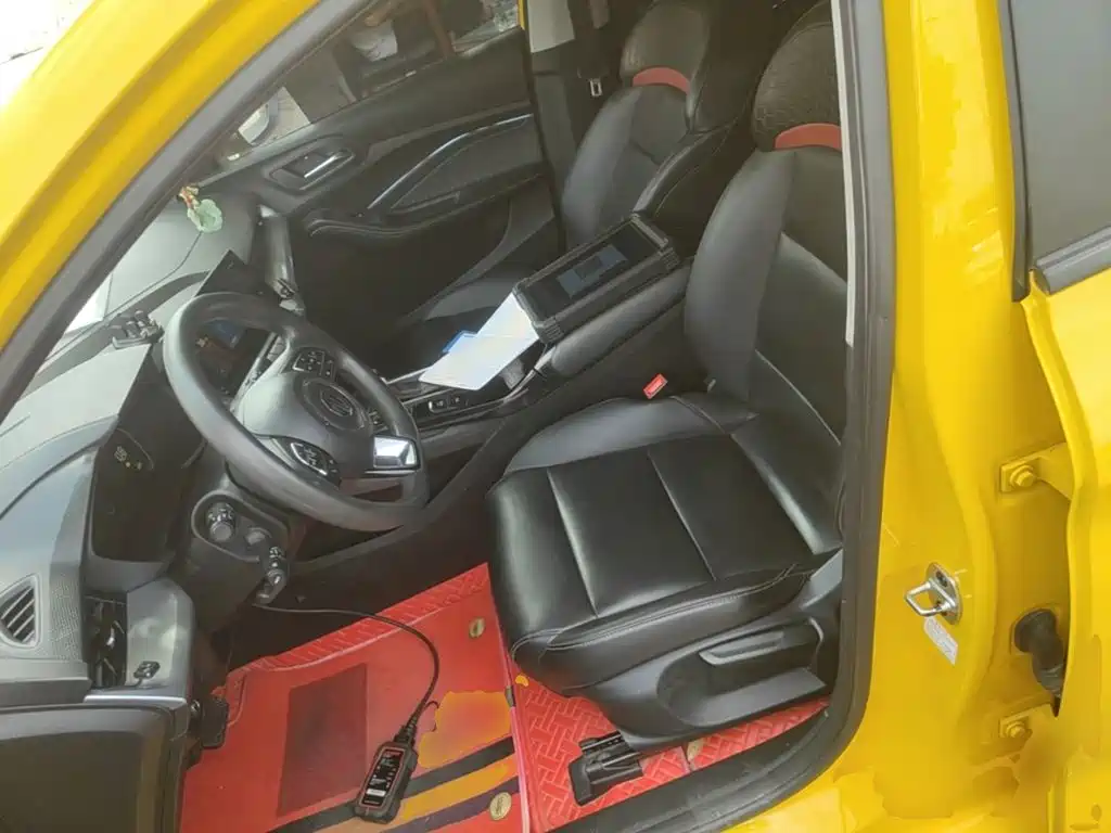 MG MG5 — миниатюра 15