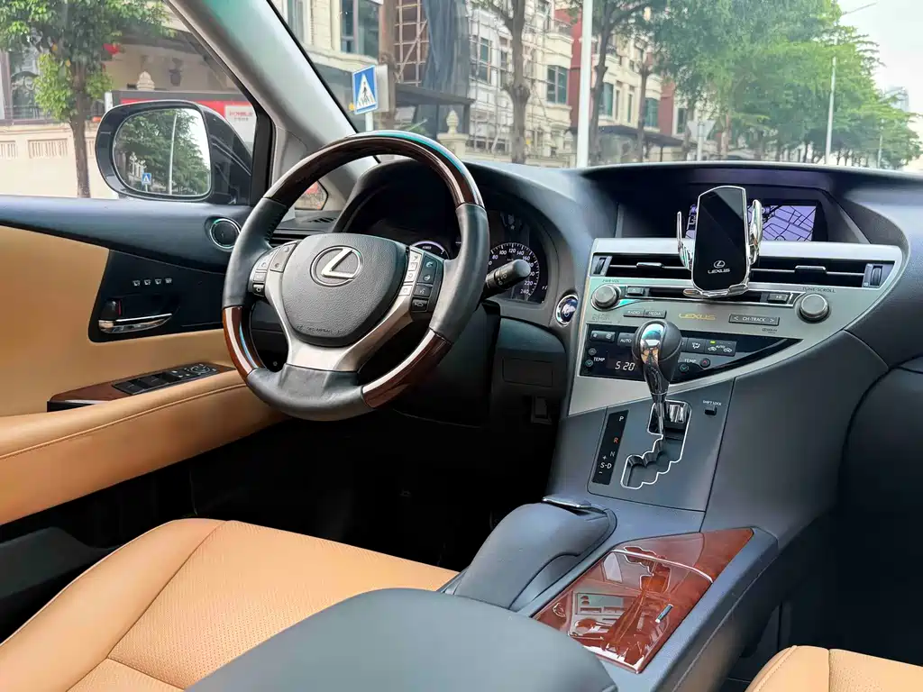 Lexus RX Classic — миниатюра 14