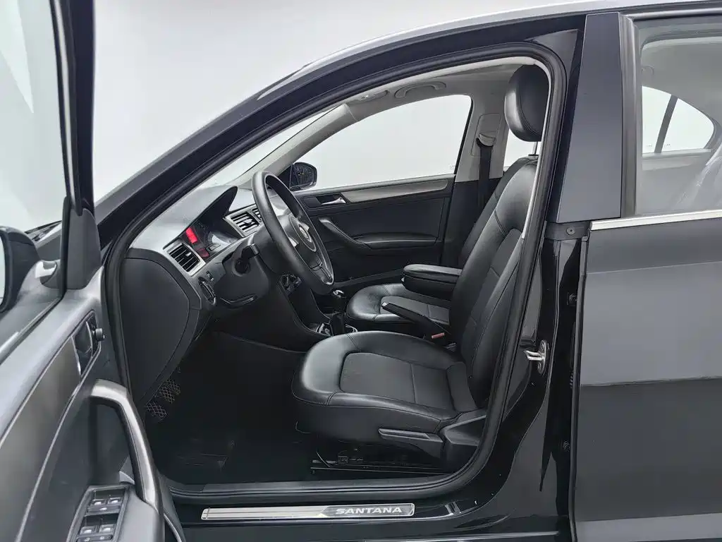 Volkswagen Santana — миниатюра 10