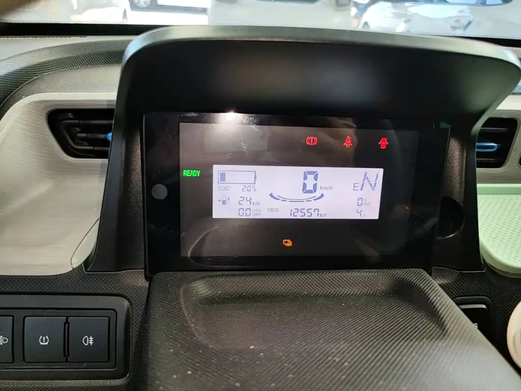 Wuling MINIEV — миниатюра 12