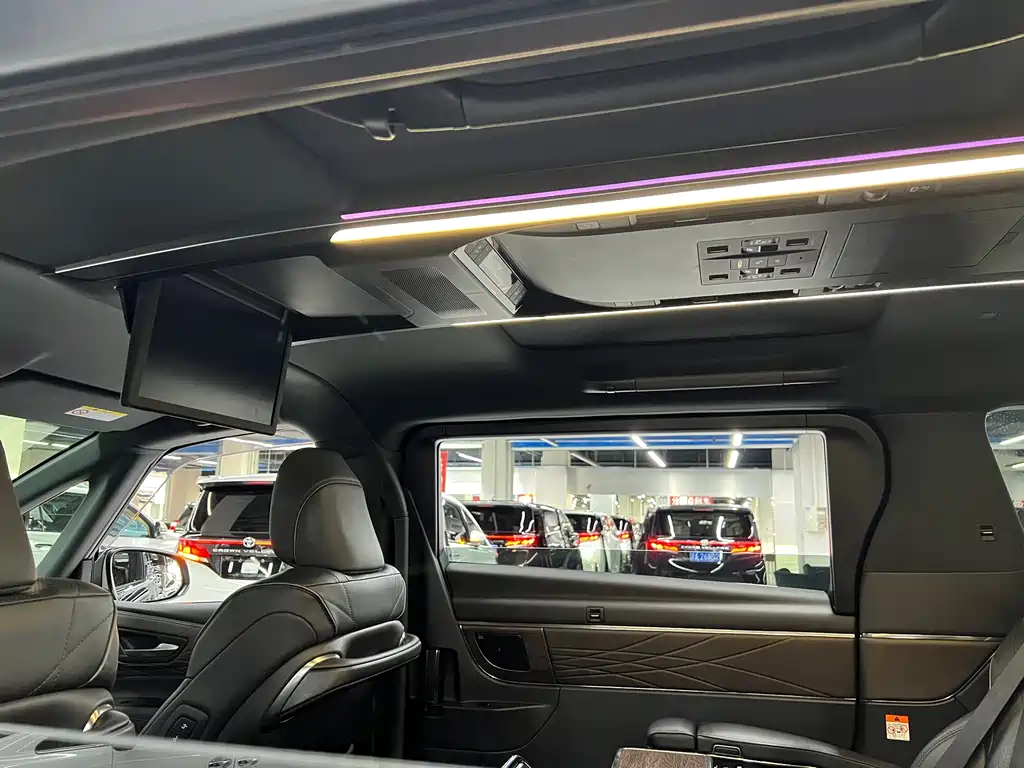 Toyota Alphard 2024 2.5L Premium