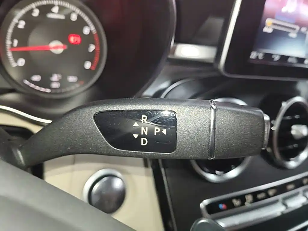Mercedes-Benz C-Class — миниатюра 14