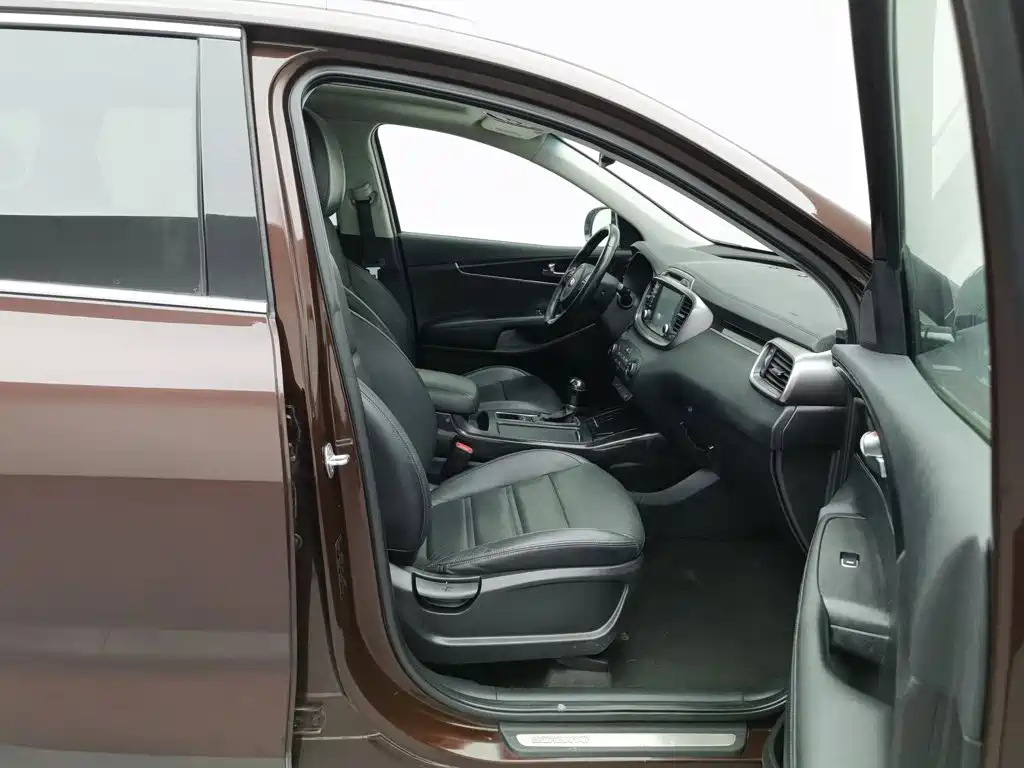 Kia Sorento — миниатюра 23