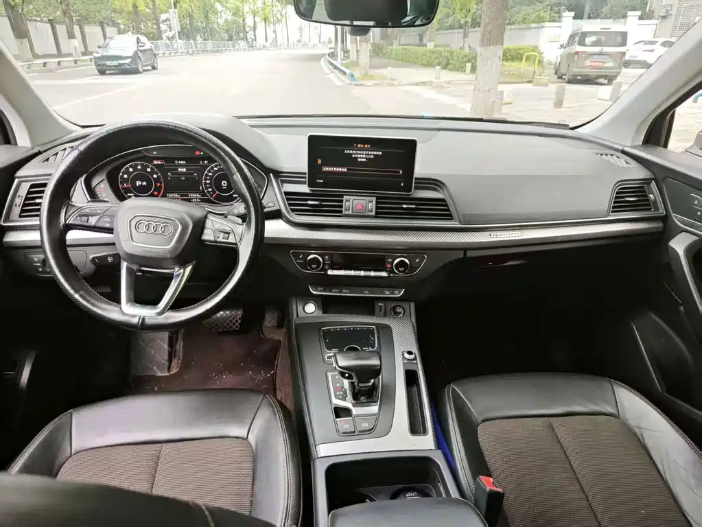 Audi Q5L — миниатюра 5