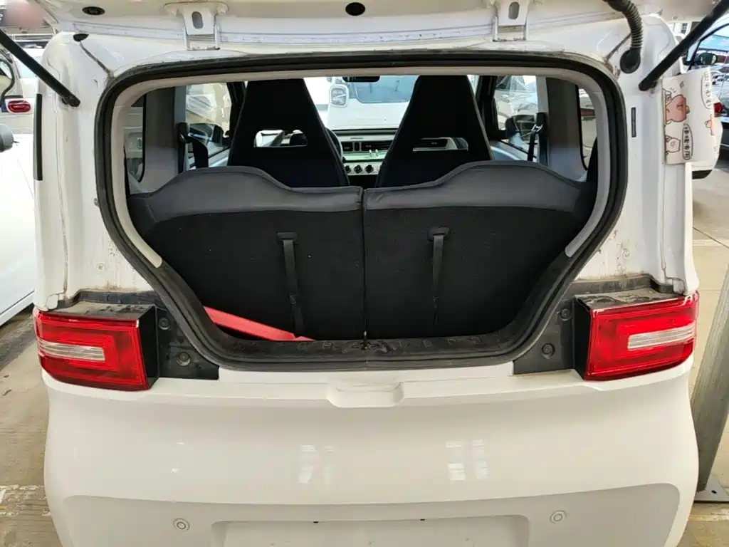 Wuling MINIEV — миниатюра 19