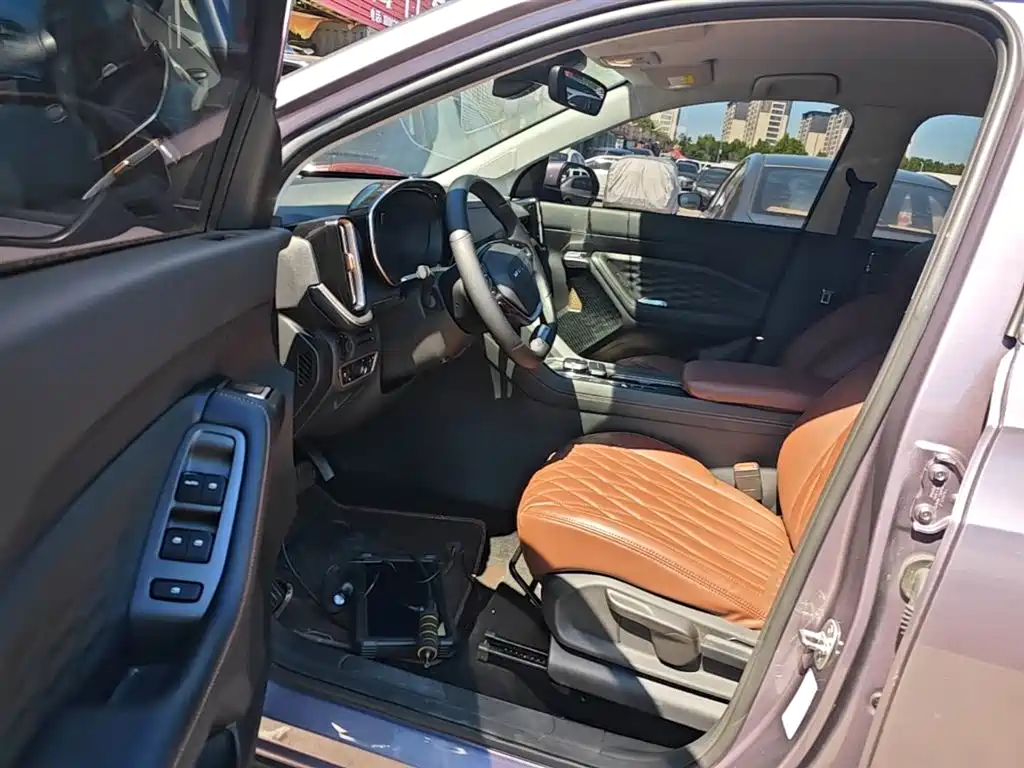 Wuling Xingyun — миниатюра 16