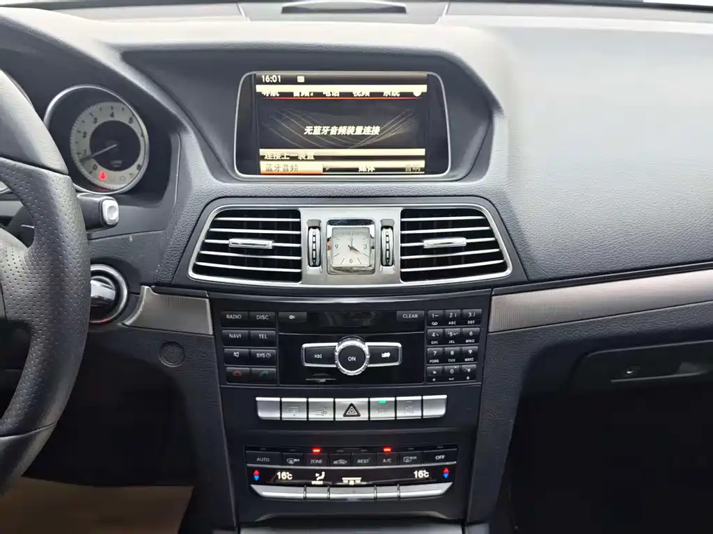 Mercedes-Benz E-Class (Import) — миниатюра 15