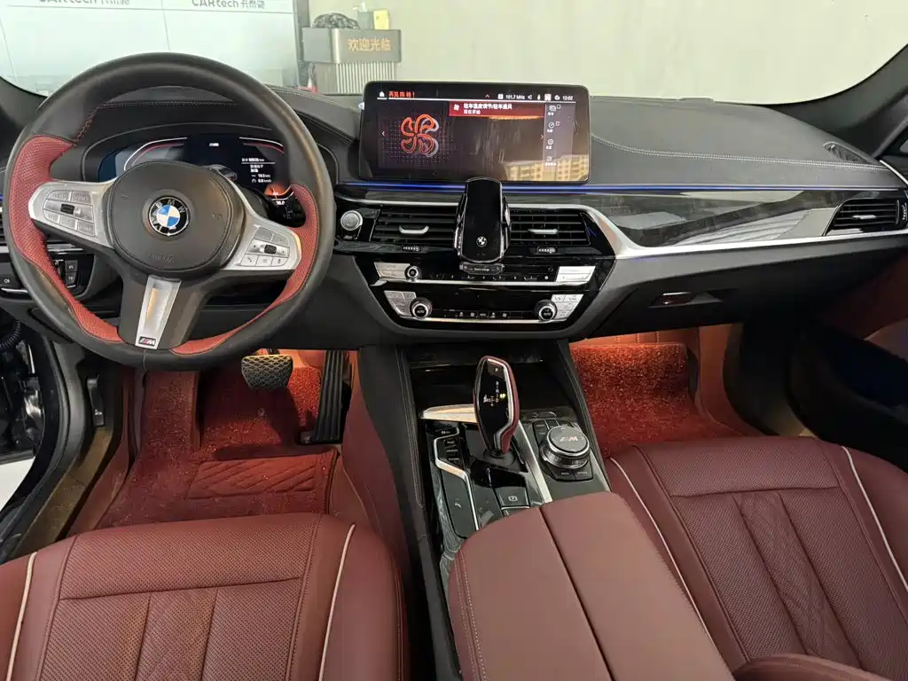 BMW 5 Series — миниатюра 6