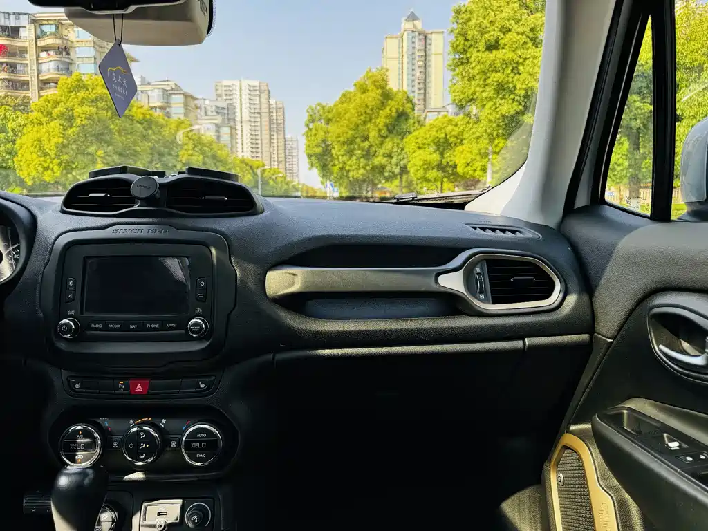 Jeep Renegade 2016 2.0L AT 75