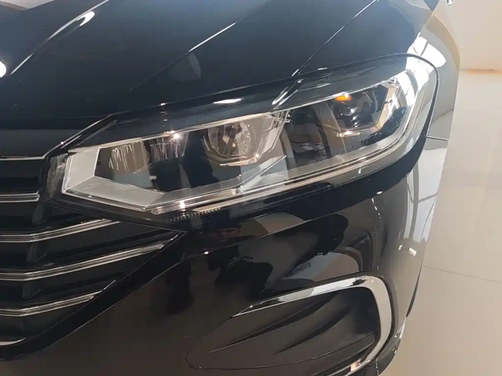 Volkswagen Lavida — миниатюра 24
