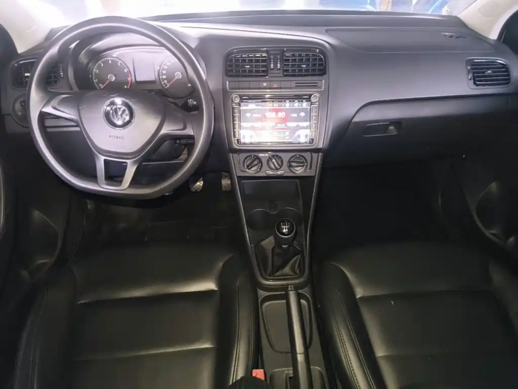 Volkswagen Polo — миниатюра 10