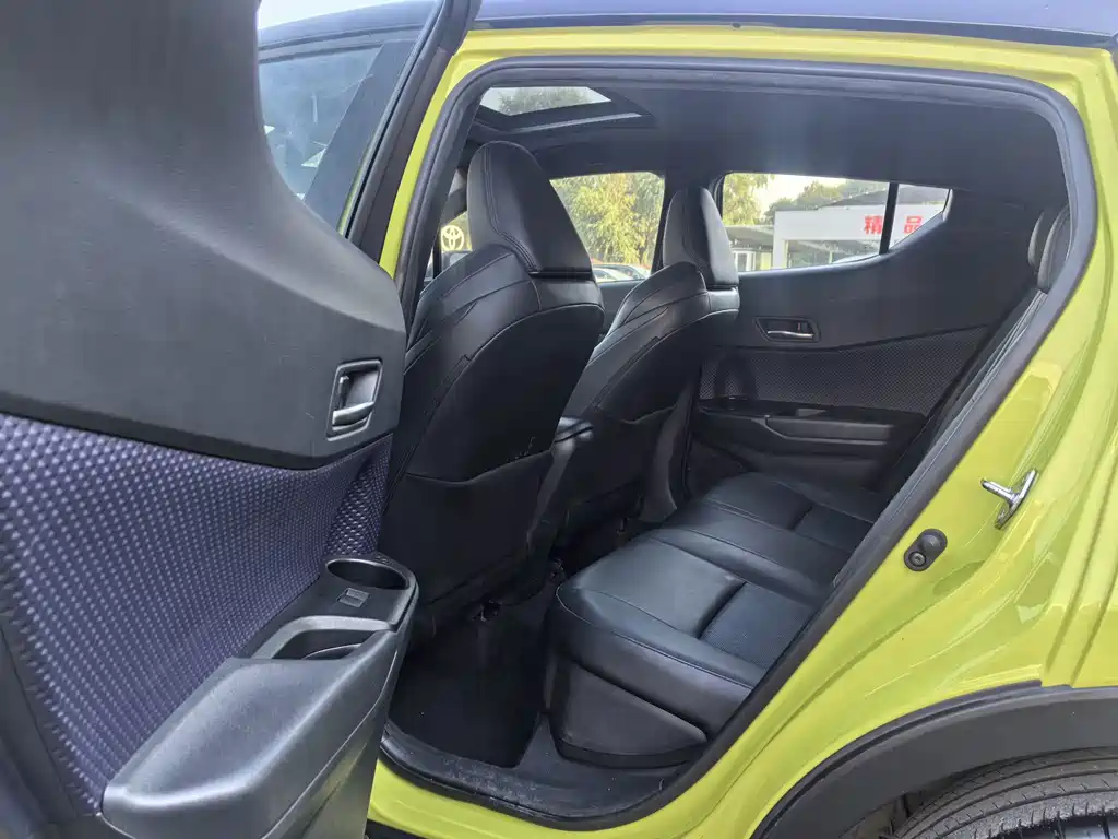 Toyota C-HR — миниатюра 7