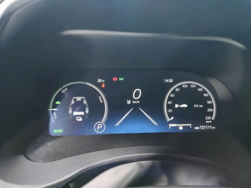 Toyota Crown Kluger — миниатюра 5