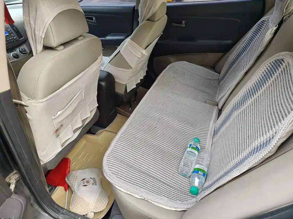 Hyundai Elantra — миниатюра 6