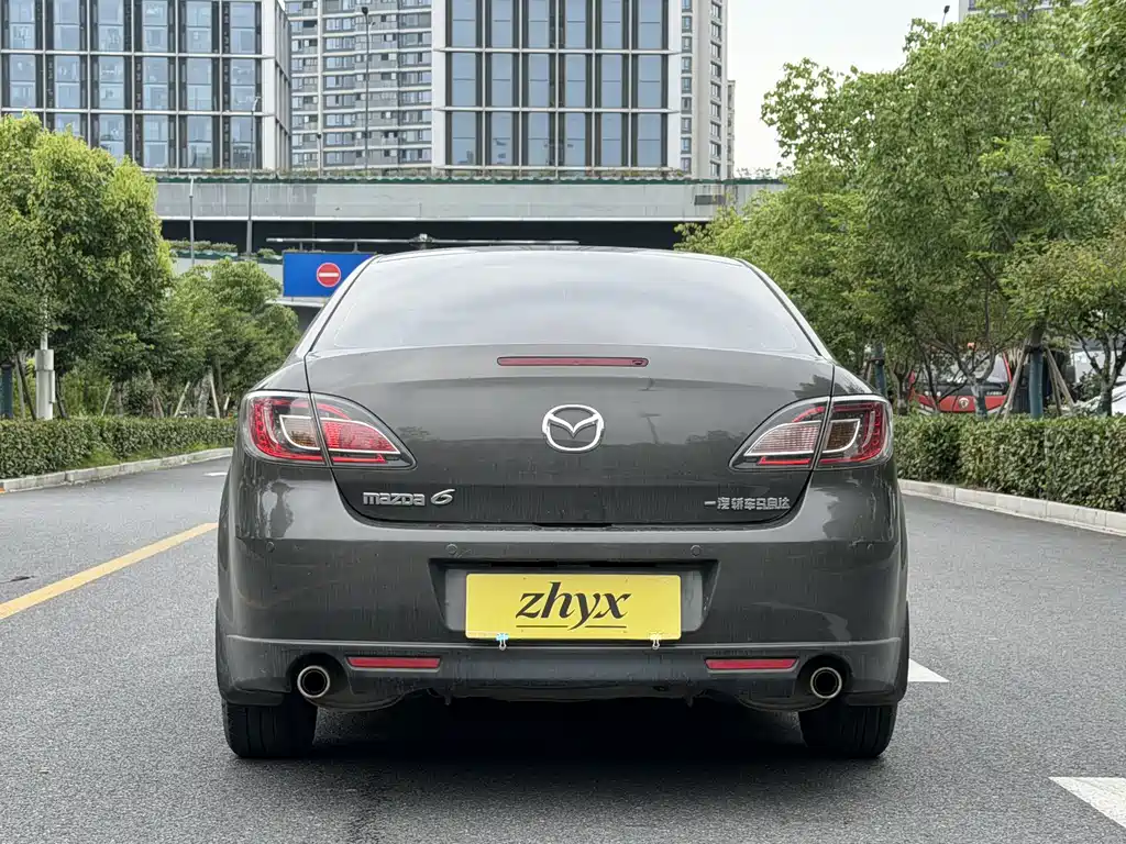 Mazda Ruiyi 2011 2.0L AT Elite