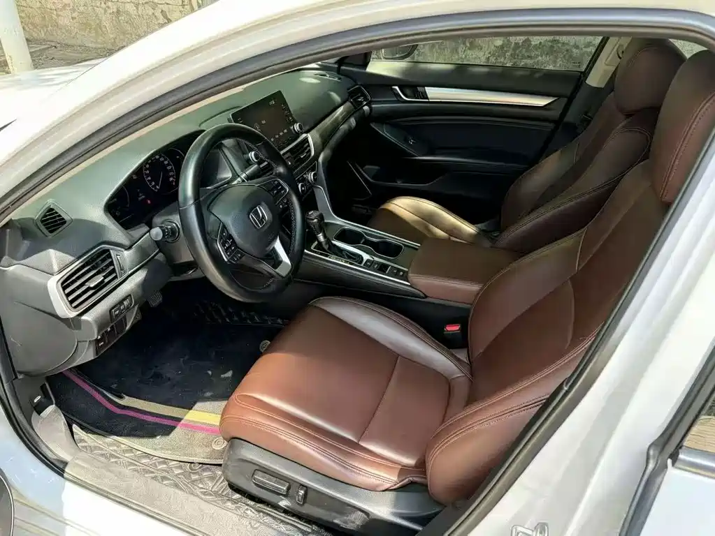 Honda Accord — миниатюра 4