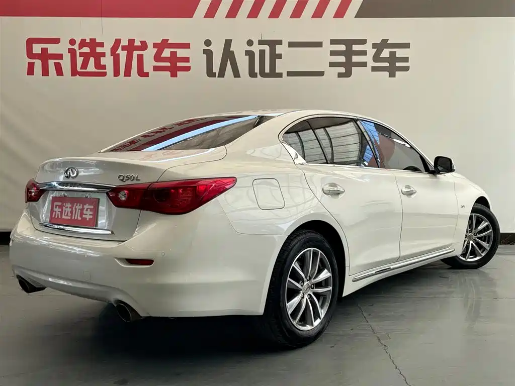 Infiniti Q50L 2016 2.0T Enjoy