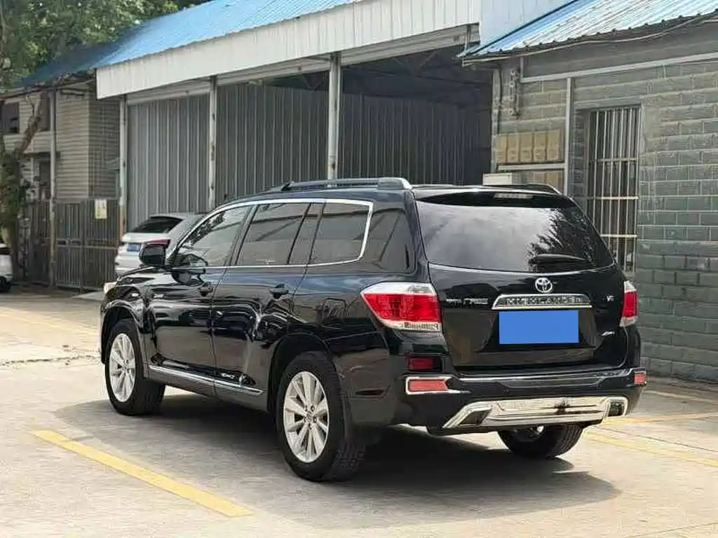 Toyota Highlander — миниатюра 7