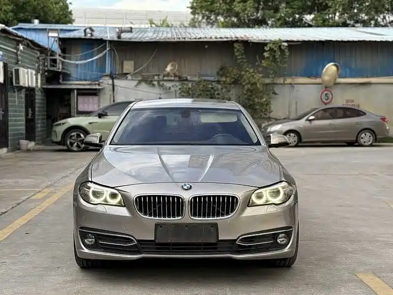 BMW 5 Series — миниатюра 2
