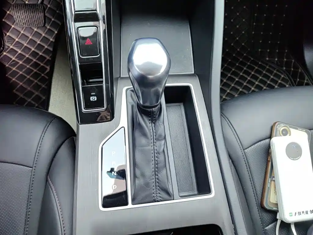 Roewe i5 — миниатюра 14