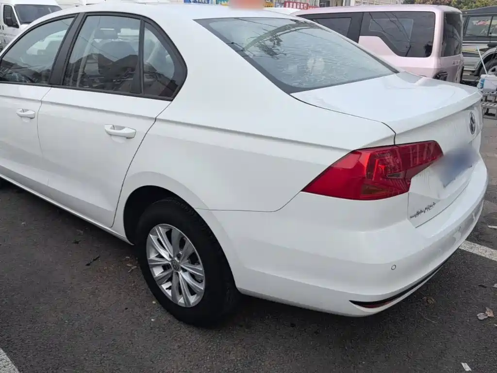 Volkswagen Bora — миниатюра 5