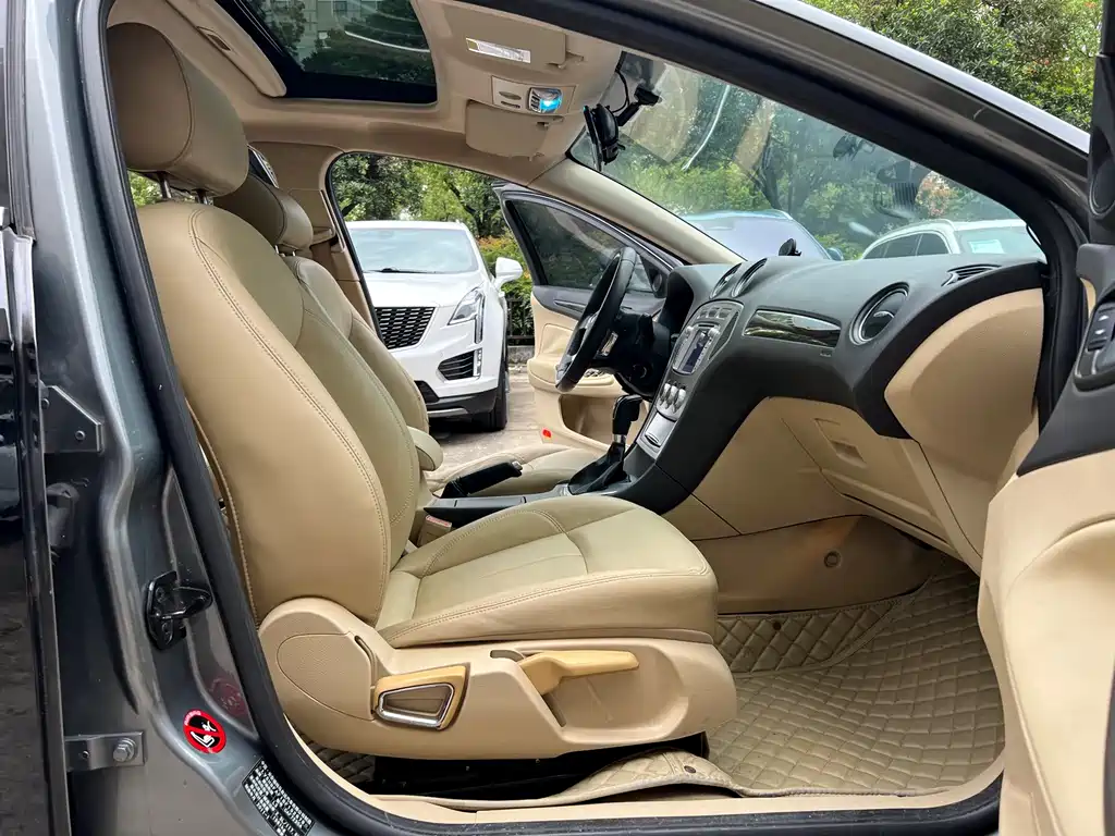 Ford Mondeo Zhisheng — миниатюра 2